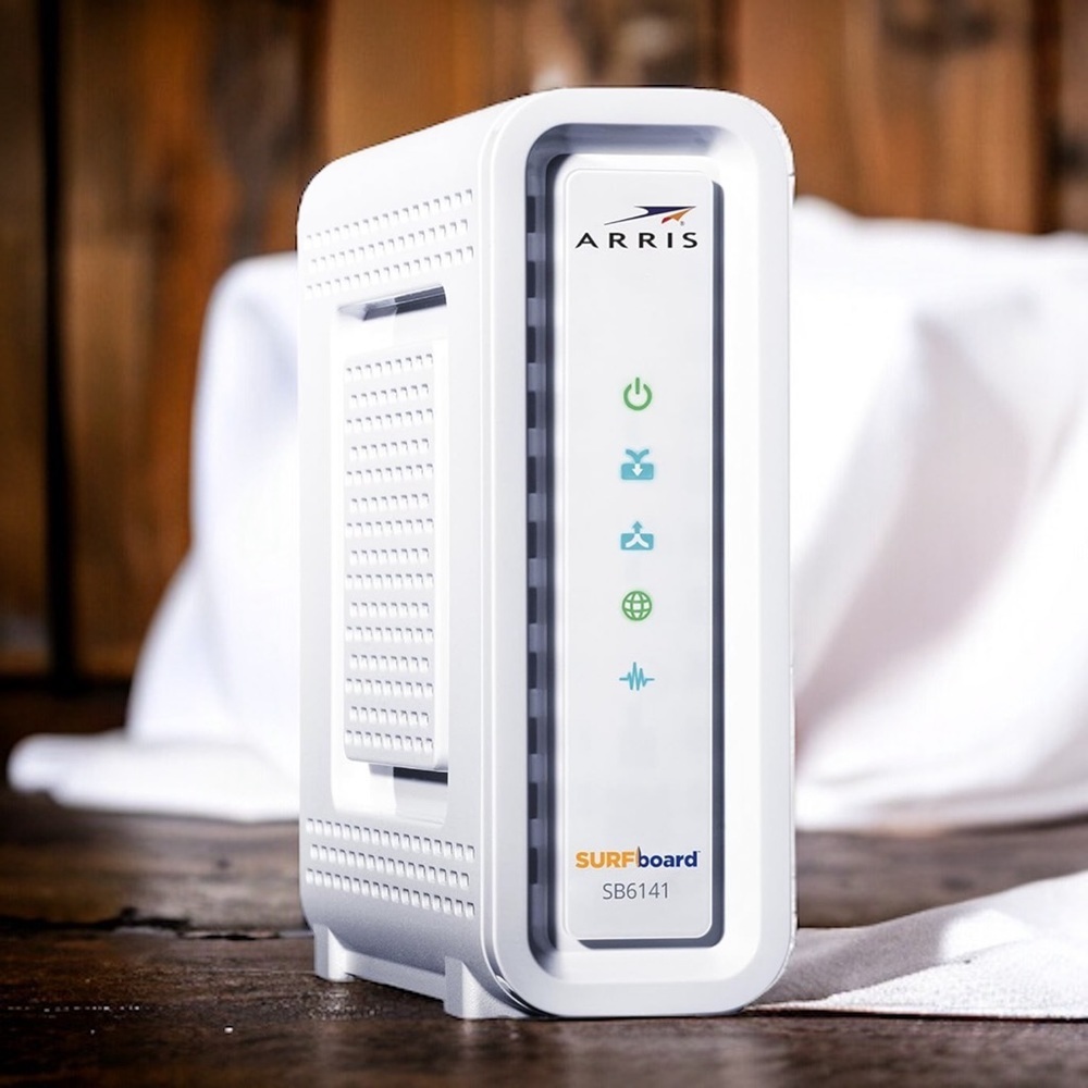 ARRIS SURFboard SB6141 8x4 DOCSIS 3.0 Cable Modem - White (No Original Box) NEW